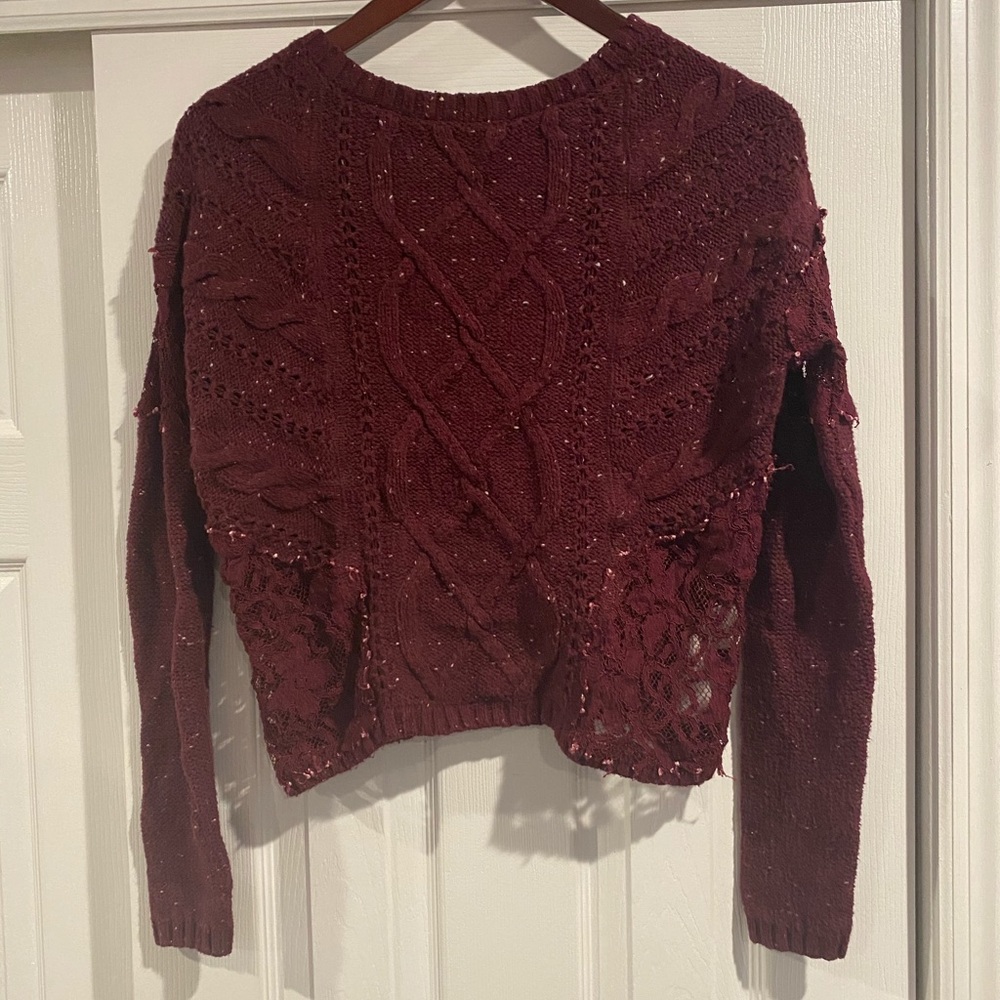 Hollister Maroon Women’s Size Medium Sweater
